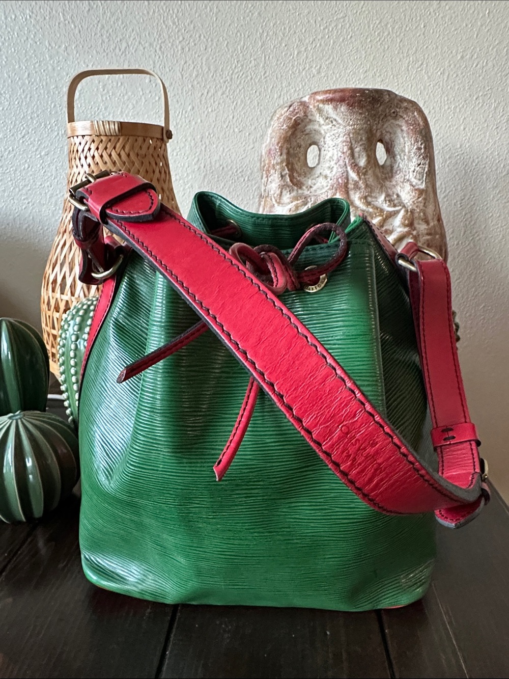 Authentic Louis Vuitton Noé Epi Leather Bucket Bag Green & Red Vintage